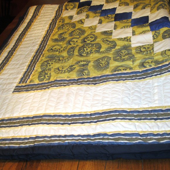 SALE  Vintage pattern Quilt Hand Quilted  Sun Moon Design 78 X 88” Full/Queen - Picture 12 of 14